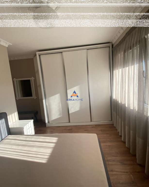 AFFITTASI APPARTAMENTO 2+1 "TE SYRI TV, UNAZA E RE" 700 EURO