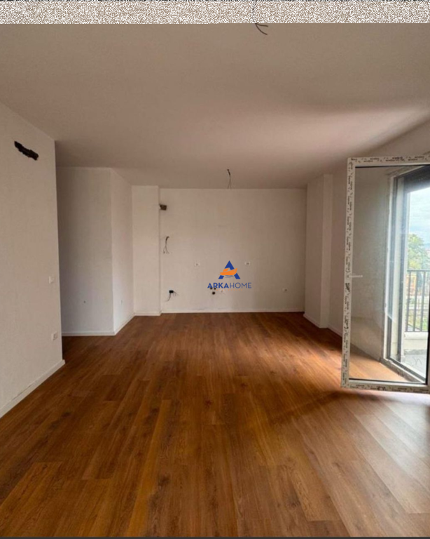 UFFICIO IN AFFITTO 100M2 "VICINO A TRIO TOWERS, DON BOSKO" 600 EURO