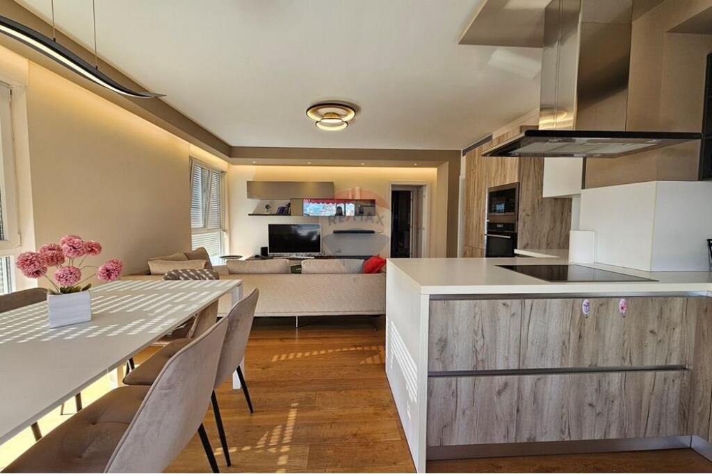 Apartment - For Sale - Complex Contact, Tirana