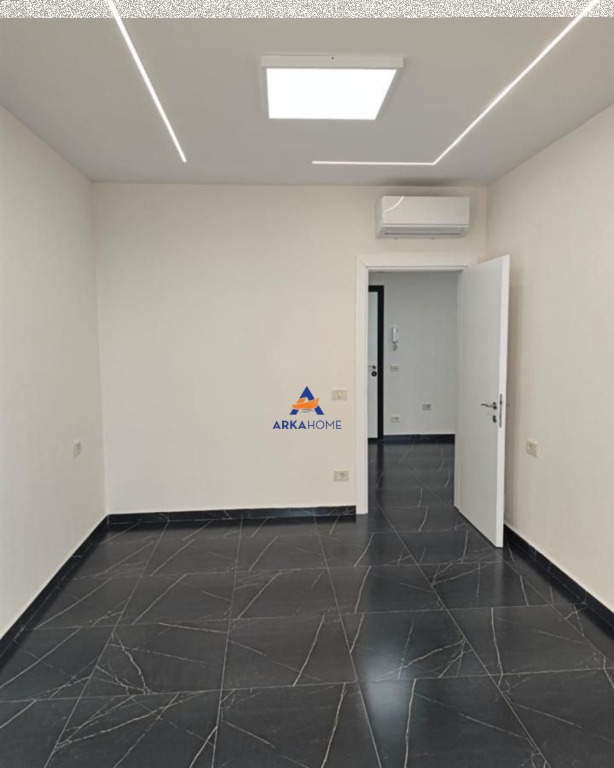 JEPET ME QERA ZYRE 75M2 "TE GOLDEN TOWER RESIDENCE,MINE PEZA" 550 EURO