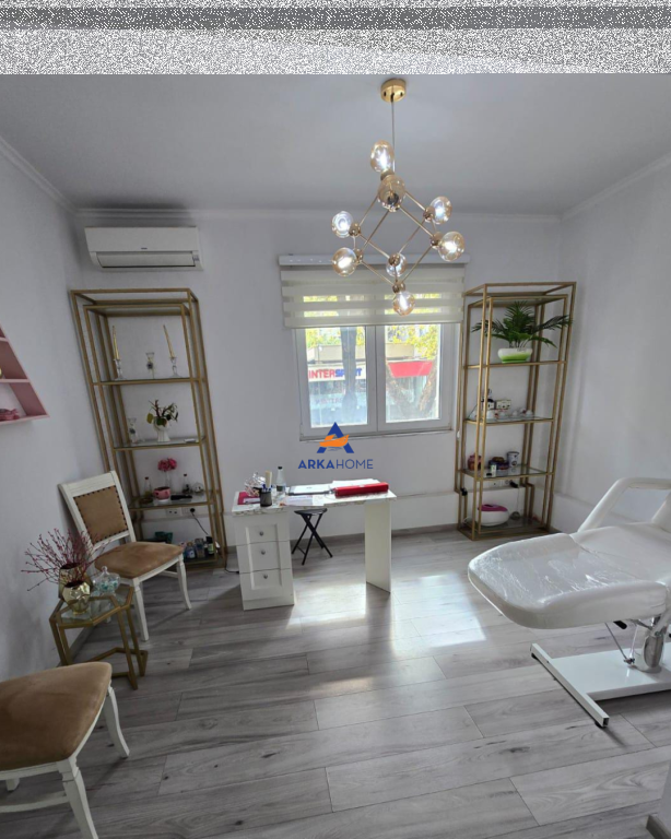 JEPET ME QERA APARTAMENT 2+1 "TE MYSLYM SHYRI" 700 EURO