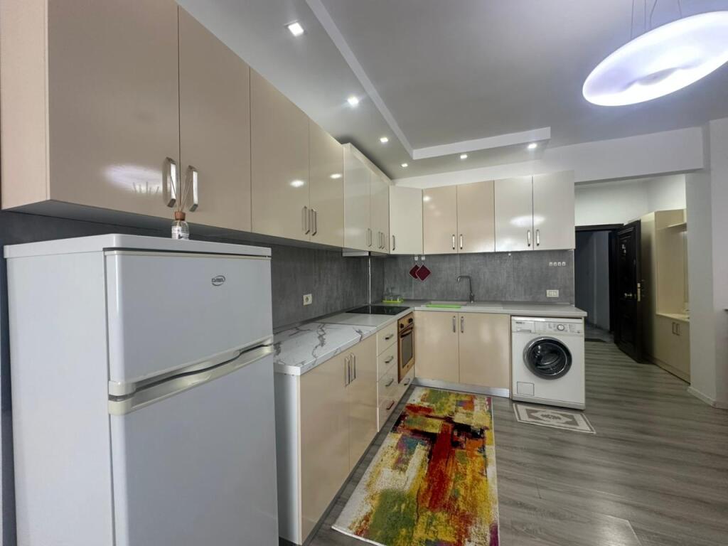 🏡 APPARTAMENTO 2+1 IN AFFITTO – VIA DRITAN HOXHA
