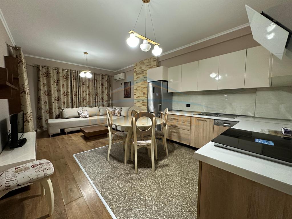 For sale, Apartment 2+1, Unaza e Re, Astir
