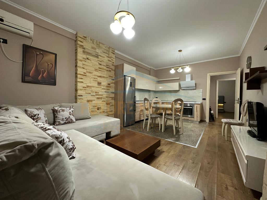 For sale, Apartment 2+1, Unaza e Re, Astir