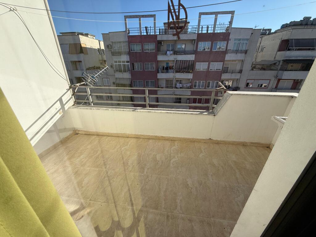 📣 QERA Apartament 2+1 📍 Prane Pasticeri Nela 6, Yzberisht ✨ 💶 Cmimi 450 Euro