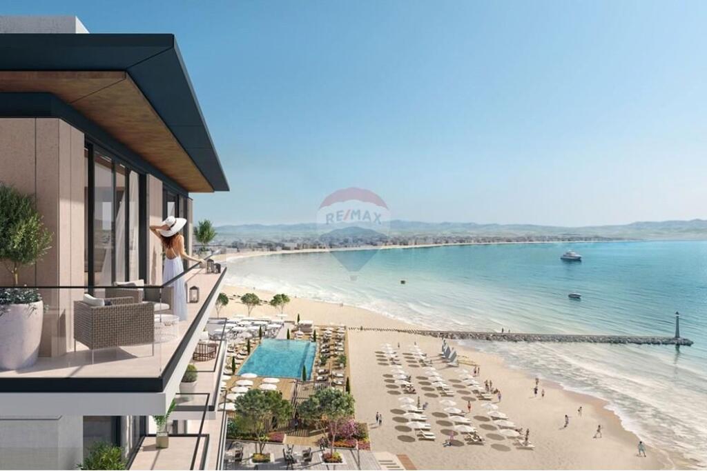 Apartament 2+1+2 me parkim tek Durres Marina!