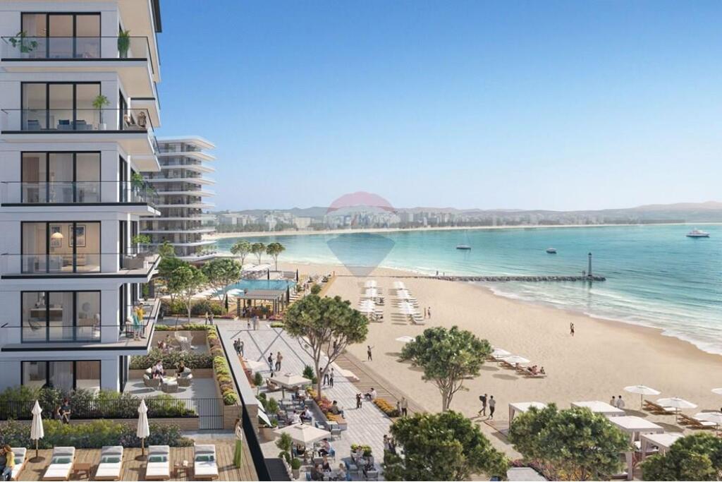 Apartament 2+1+2 me parkim tek Durres Marina!