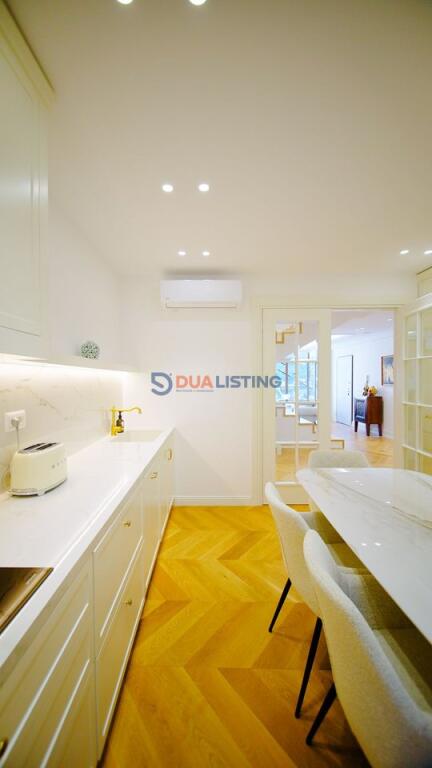 LUXURY DUPLEX FOR SALE NEAR THE BOTANICAL GARDEN  2 PARKING SPACES