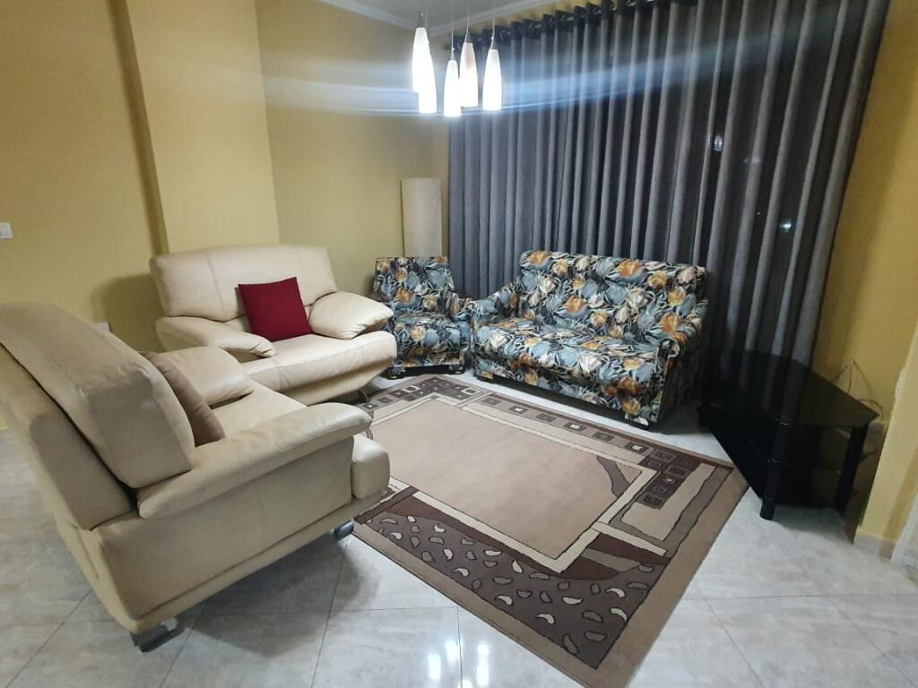 Affittasi appartamento 3+1 Via Frosina Plaku
