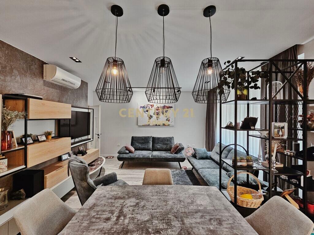 Apartment 2+1+2 + Studio for Sale Liqeni i Thate!