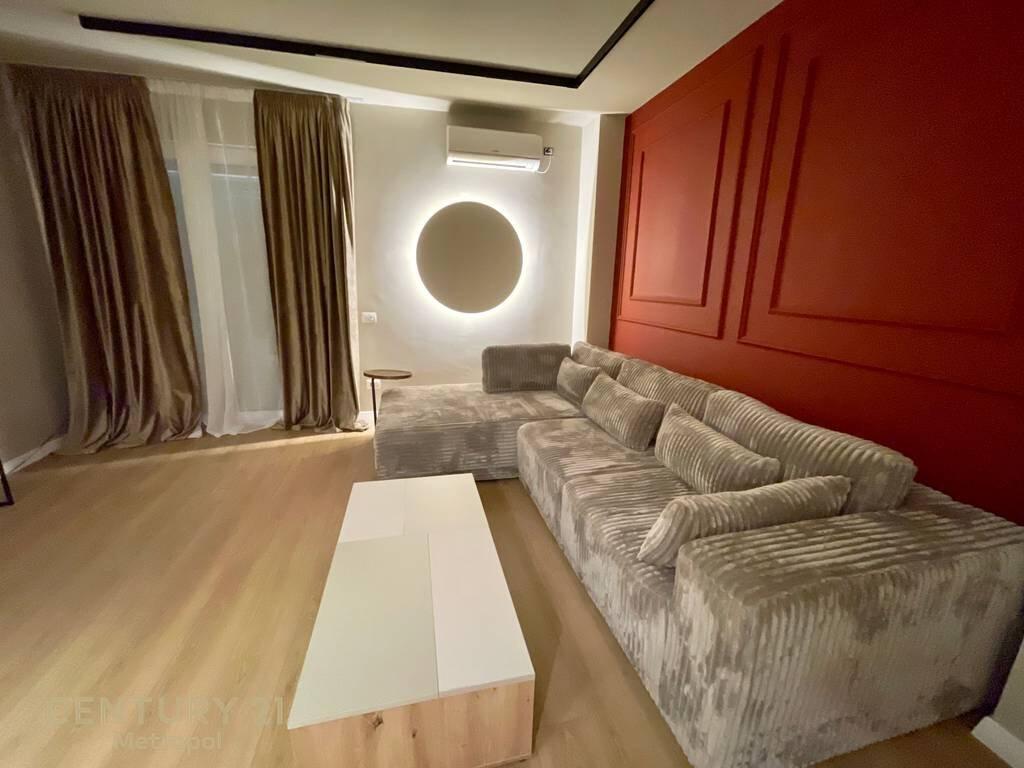 AFFITTASI APPARTAMENTO 1+1, CENTRO Tirane!.