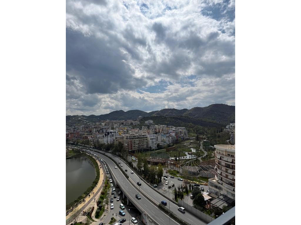 "LAKE VIEW" RESIDENCE, JAPIM ME QIRA APARTAMENT 3+1+2+2 POSTE PARKIMI