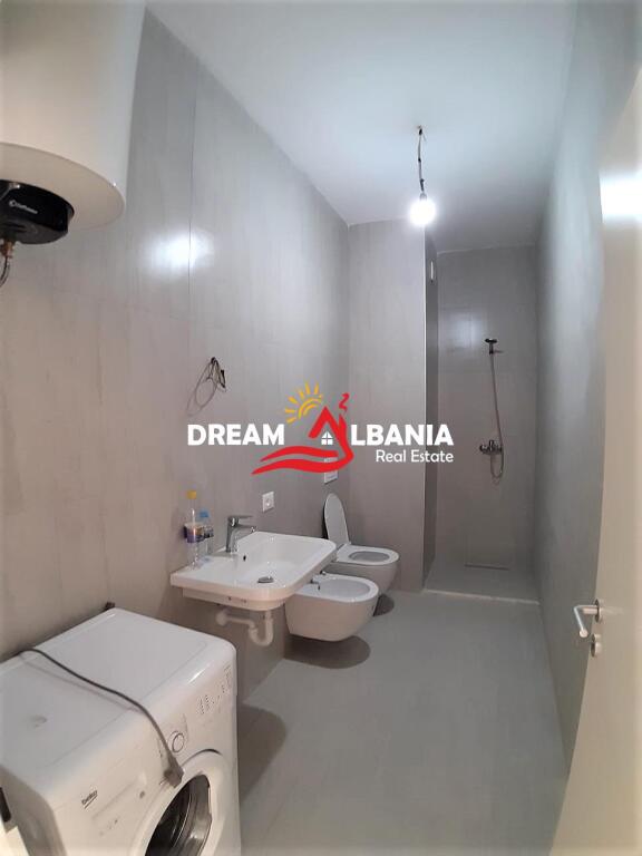 Appartamenti 2+1 in affitto vicino al Complesso Mangalem in Ali Dem, Tirana (ID 4211762 )