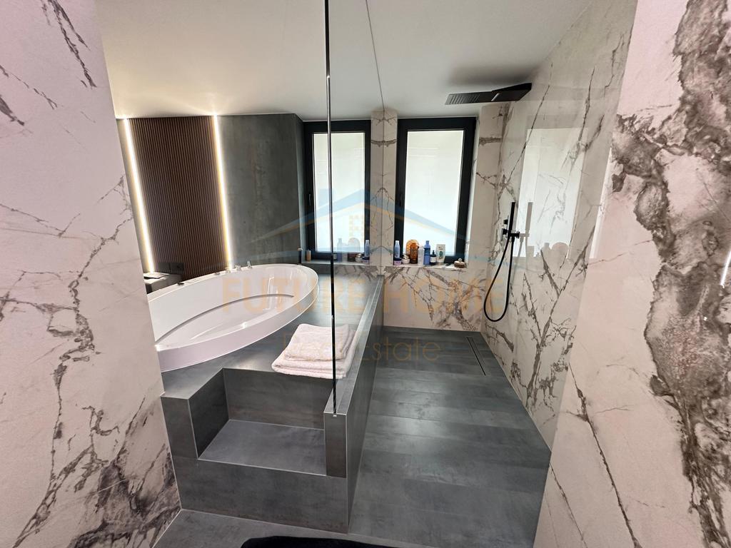 Penthouse for sale Dry Lake