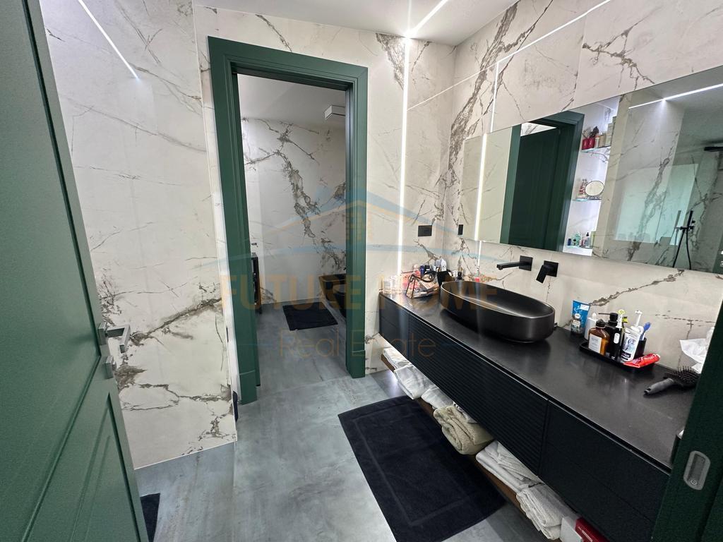 Penthouse for sale Dry Lake