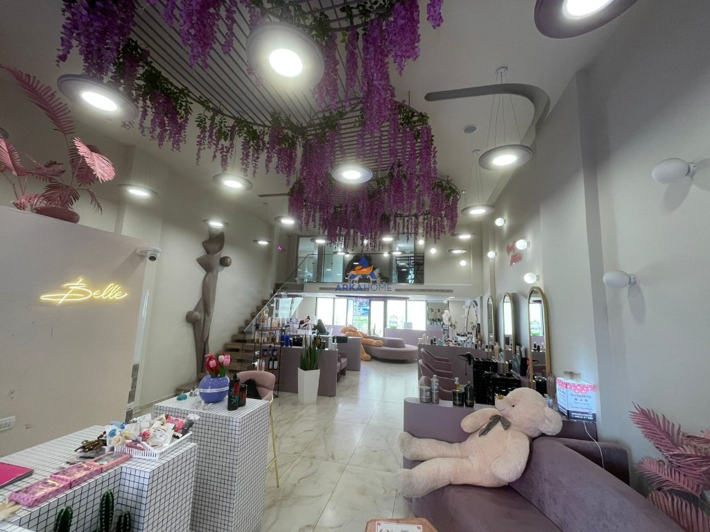 SHITET BIZNESI QENDER ESTETIKE 100M2 "GREEN CITY,UNAZA E RE" 70.000 EURO ( I DISKUTUESHEM)