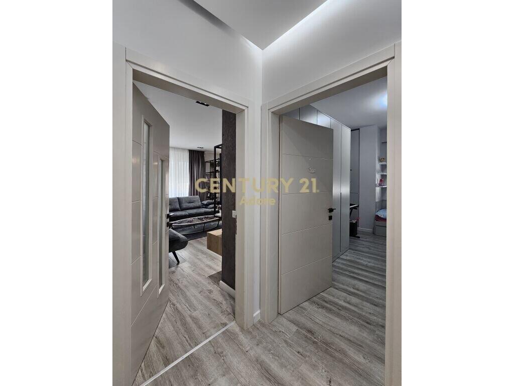 Apartment 2+1+2 + Studio for Sale Liqeni i Thate!