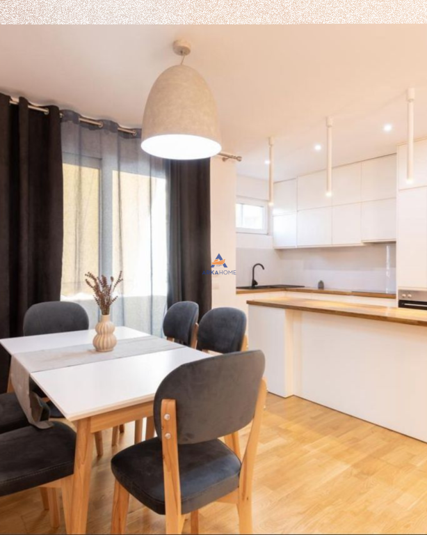 VENDESI APPARTAMENTO 2+1+BALCONE “ZOGU I ZI” 260 .000 EURO
