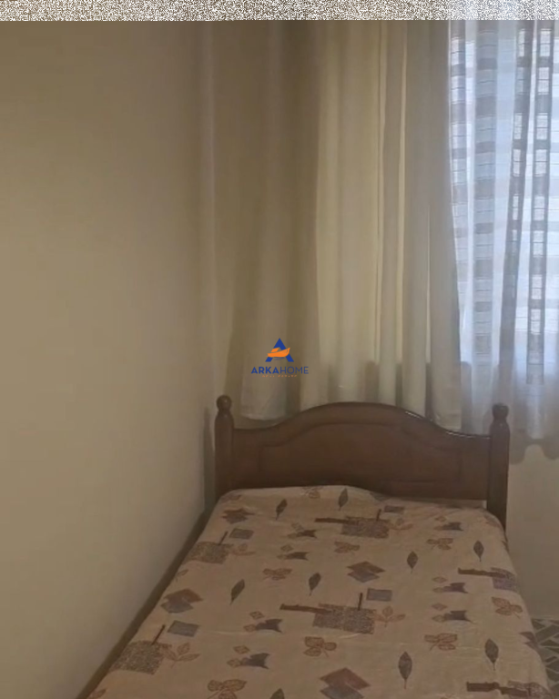 AFFITTASI APPARTAMENTO 3+1+BALCONE "VICINO A FSHN, AL VIALONE ZOGU I PARE" 650 EURO