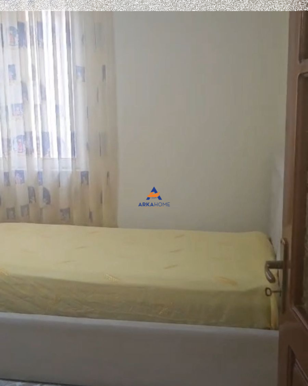 AFFITTASI APPARTAMENTO 3+1+BALCONE "VICINO A FSHN, AL VIALONE ZOGU I PARE" 650 EURO
