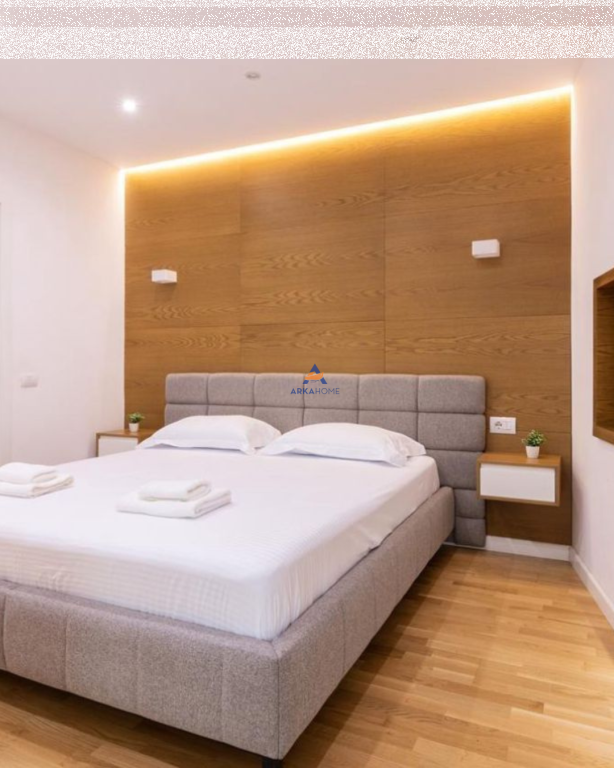 VENDESI APPARTAMENTO 2+1+BALCONE “ZOGU I ZI” 260 .000 EURO