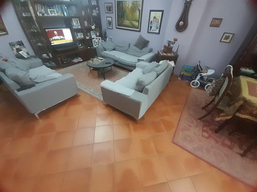 2+1,arredato uccello nero,prezzo 699 mila lek