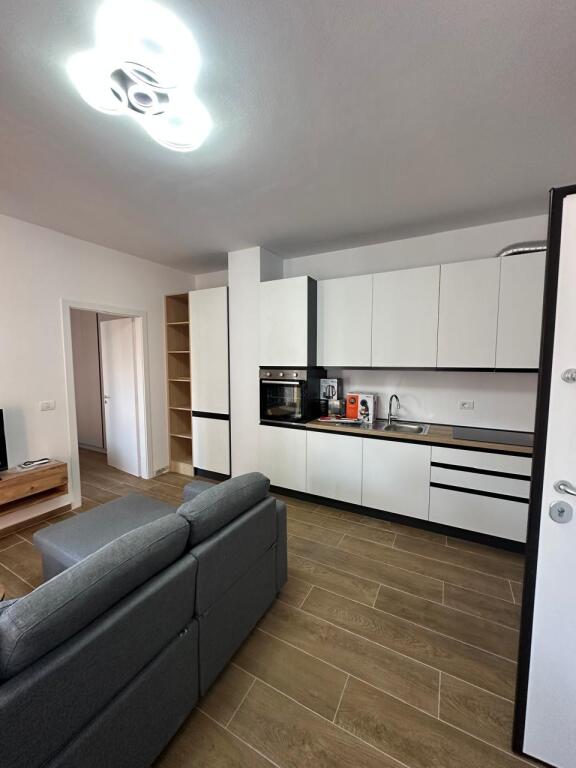 1+1,furnished near the red school, price 600 euros with parking