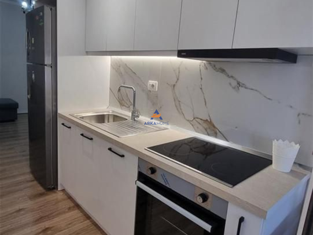 JEPET ME QERA APARTAMENT 1+1 "PRANE SHKOLLES QAZIM TURDIU,DON BOSKO" 55000 LEKE