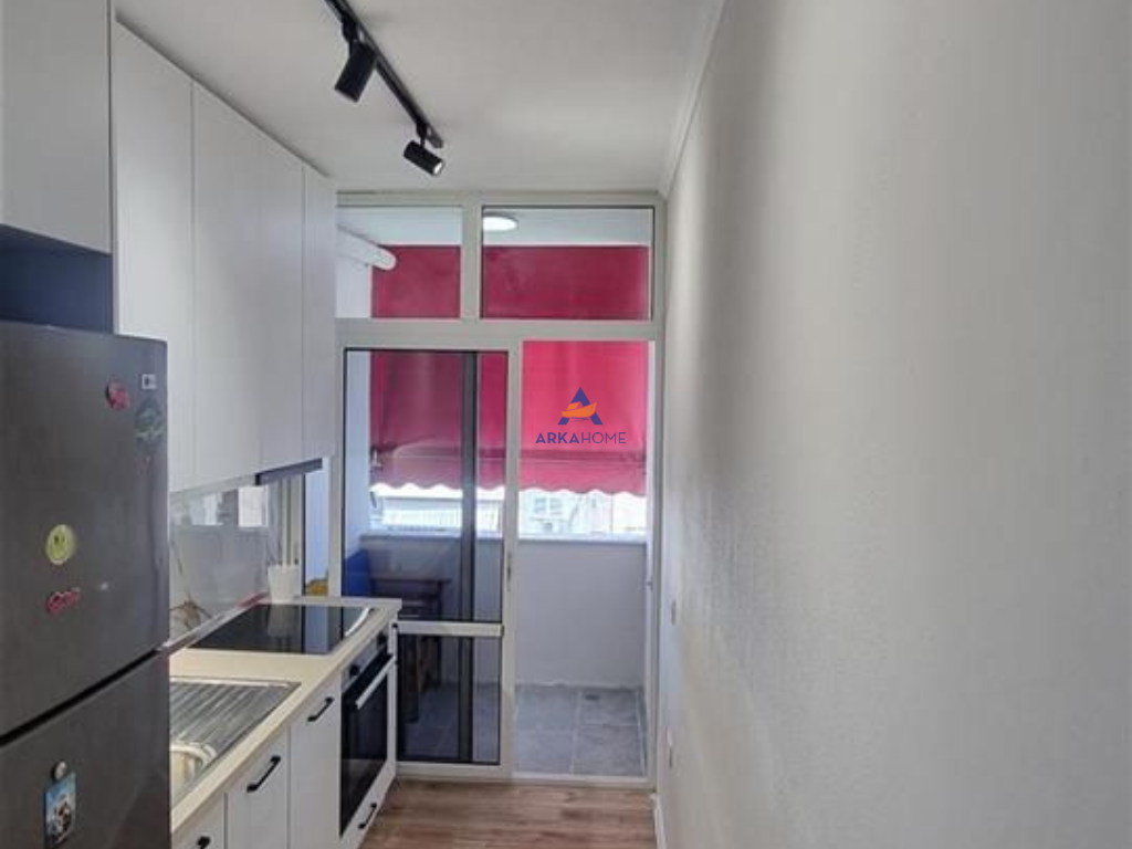 JEPET ME QERA APARTAMENT 1+1 "PRANE SHKOLLES QAZIM TURDIU,DON BOSKO" 55000 LEKE