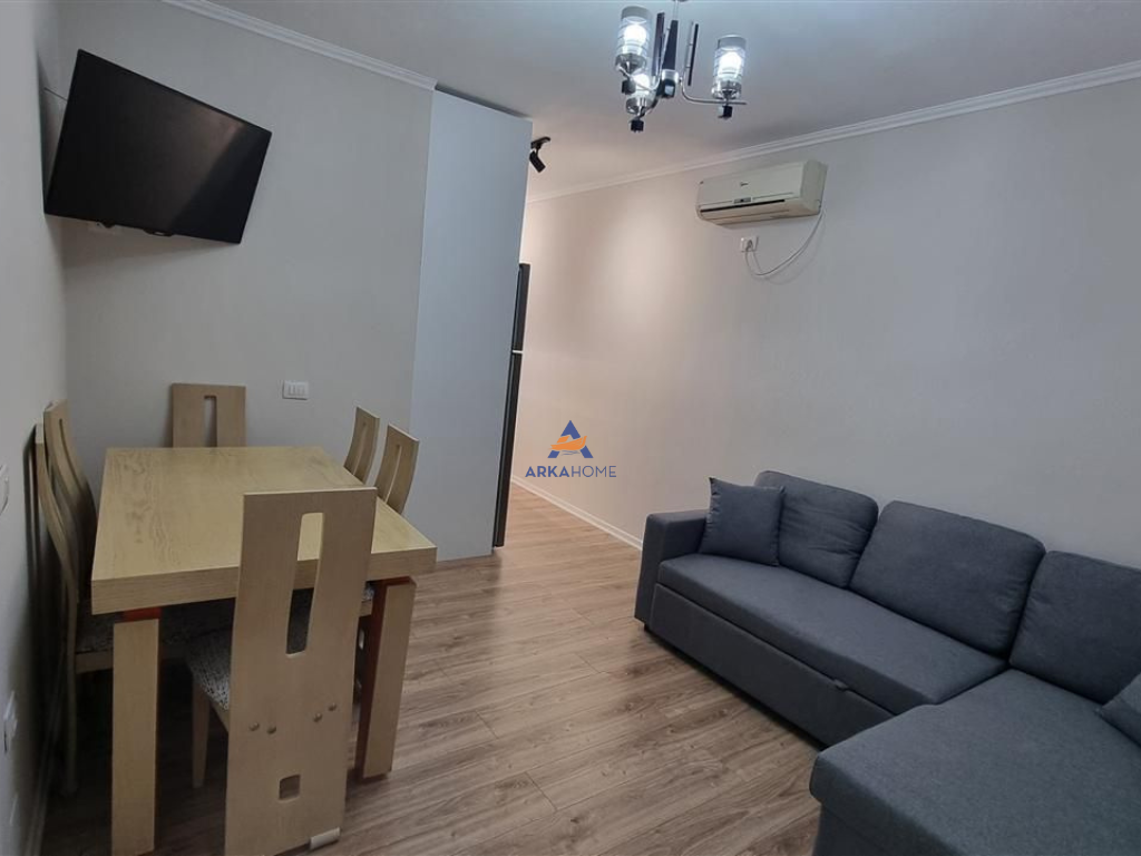 JEPET ME QERA APARTAMENT 1+1 "PRANE SHKOLLES QAZIM TURDIU,DON BOSKO" 55000 LEKE