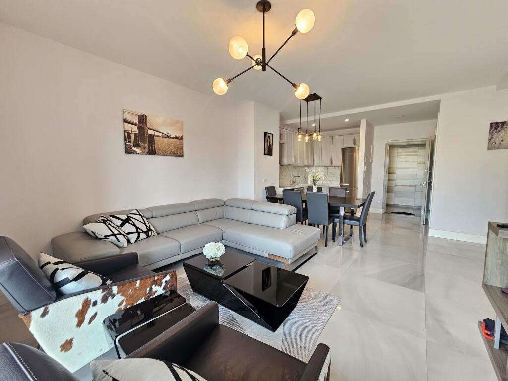 Jepet me Qira Apartament 2+1 + Post Parkimi + gardorobe– Ambasador 3 ✨çmimi 1800 euro