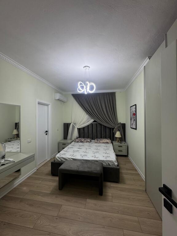 Jepet me qera apart 3+1+2 perballe Gjykates, Blvd. Bajram Curri