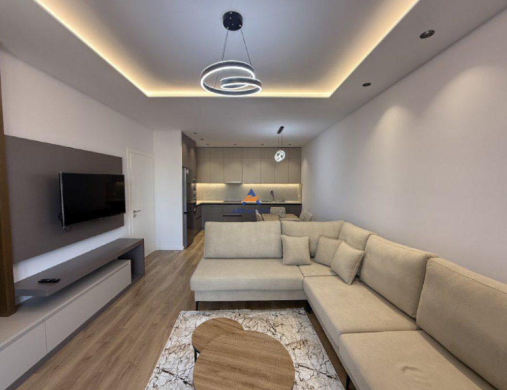 JEPET ME QERA APARTAMENT 2+1+2+BALLKONE+POST PARKIMI "TE RRUGA 5 MAJI" 650 EURO