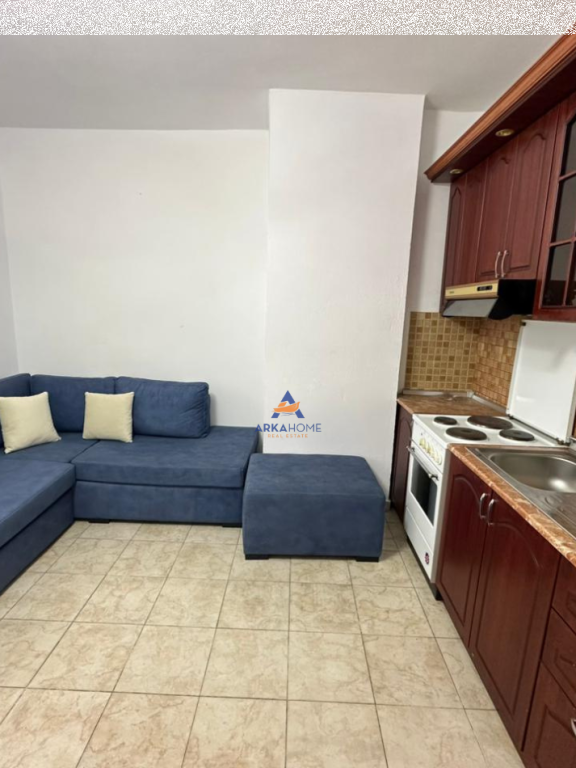 VENDESI APPARTAMENTO 1+1+BALCONE "VICINO ALLA SPIAGGIA ILIRIA, DURRES" 65000 EURO