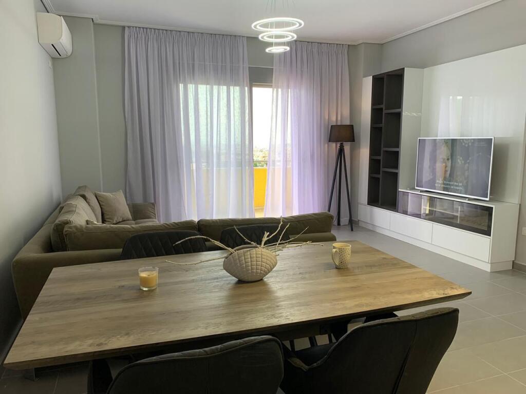 🏡 Appartamento 2+1 in Affitto – Via Peti, Tirana