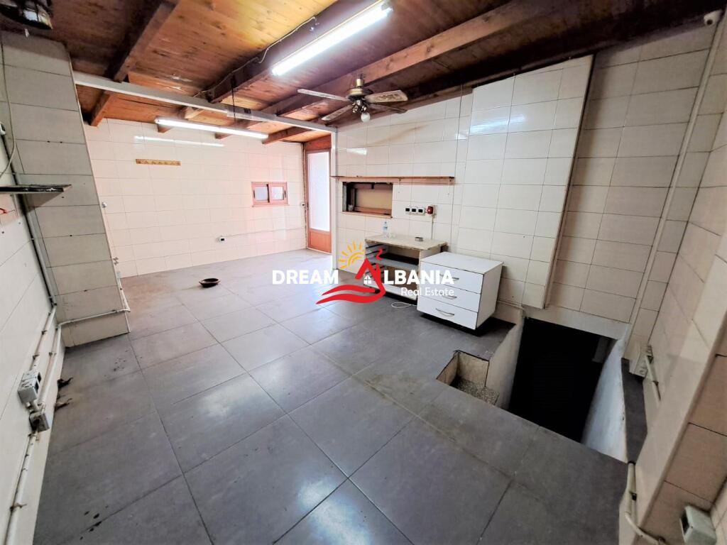 Restaurant for sale on Naim Frasheri street near the block of Embassies in Tirana (ID 4171427)