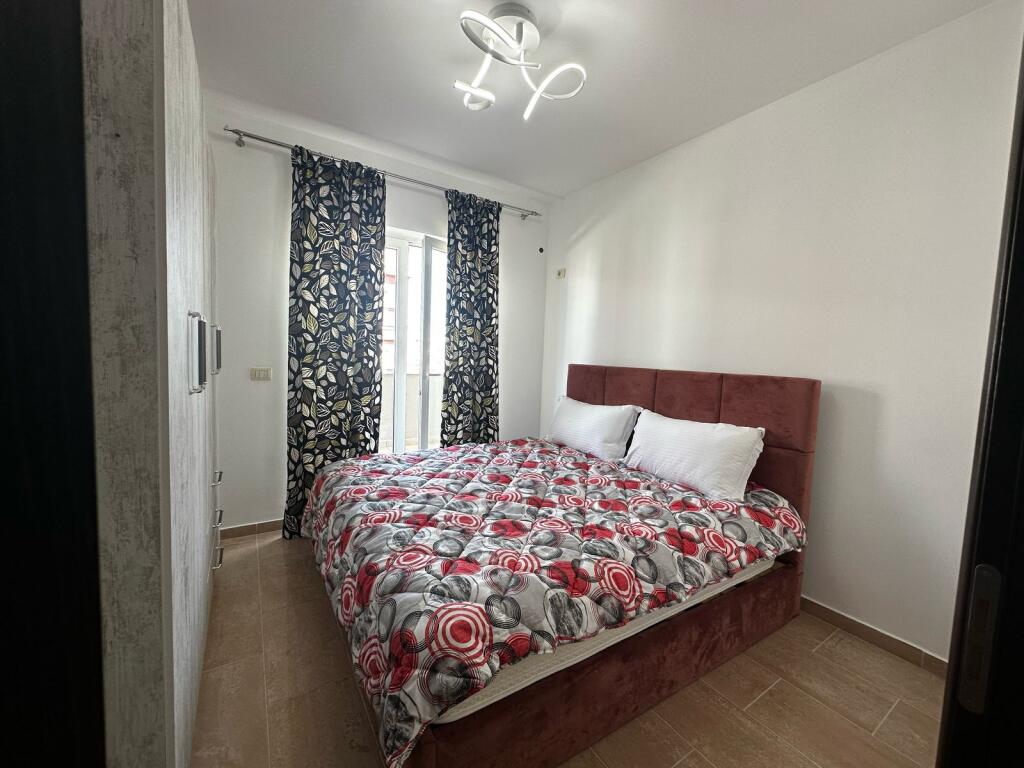 🏡 Vendesi in vendita Appartamento 2+1 al Complesso Kolombo, vicino a Oxhaku – Tirana