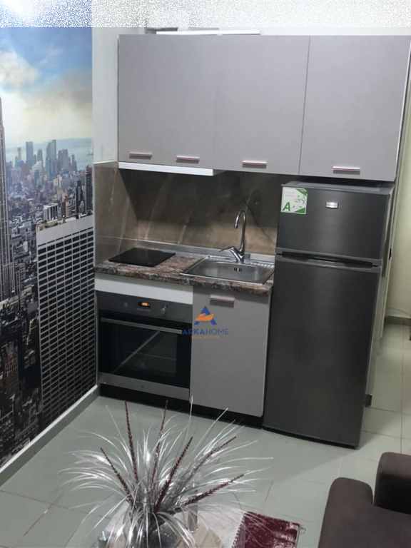 AFFITTASI APPARTAMENTO 1+1 "PAZARI I RI" 50000 LEKE