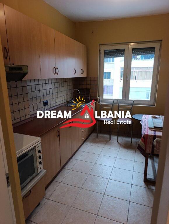 Spazio ufficio in affitto, Via Kavaja (ID 42611368)