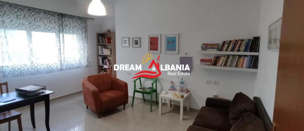 Appartamento 1+1 In Vendita A Komuna E Parisit (ID 41111163)