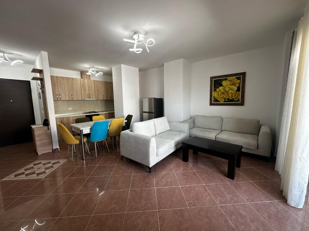 🏡 Vendesi in vendita Appartamento 2+1 al Complesso Kolombo, vicino a Oxhaku – Tirana