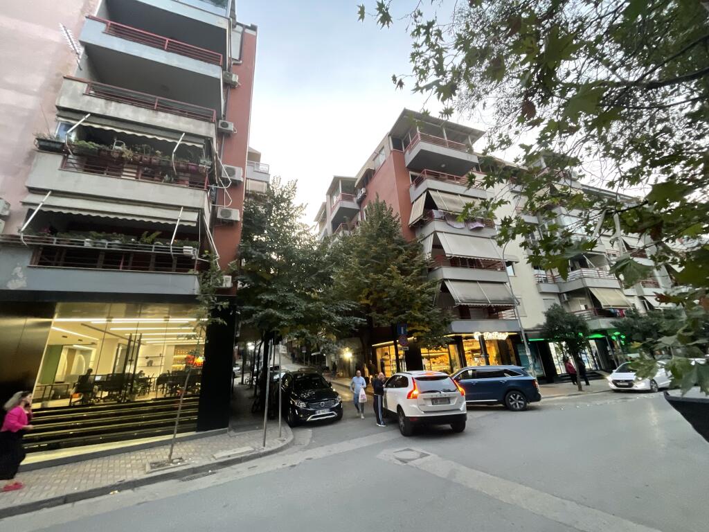 SHITET APARTAMENT 2+1+2 LIQENI I THATE, KOMPLEKSI COLOMBO!
