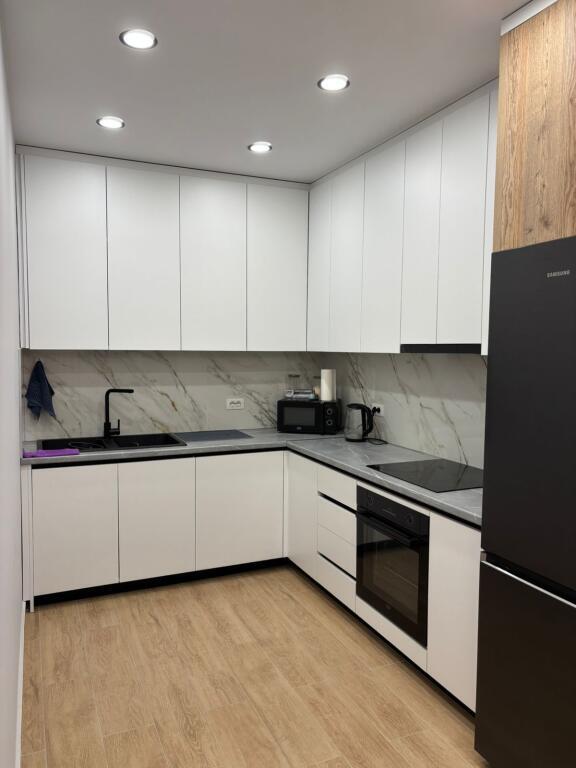 2+1 Apartment for rent at Fusha e Aviacionit, near the "Tax Directorate" - Tirana (ID 42215415)