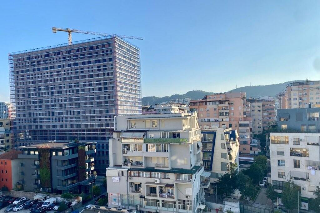 Apartament Modern 2+1 me Qira pranë KIKA 2, Komuna e Parisit – 900€/muaj