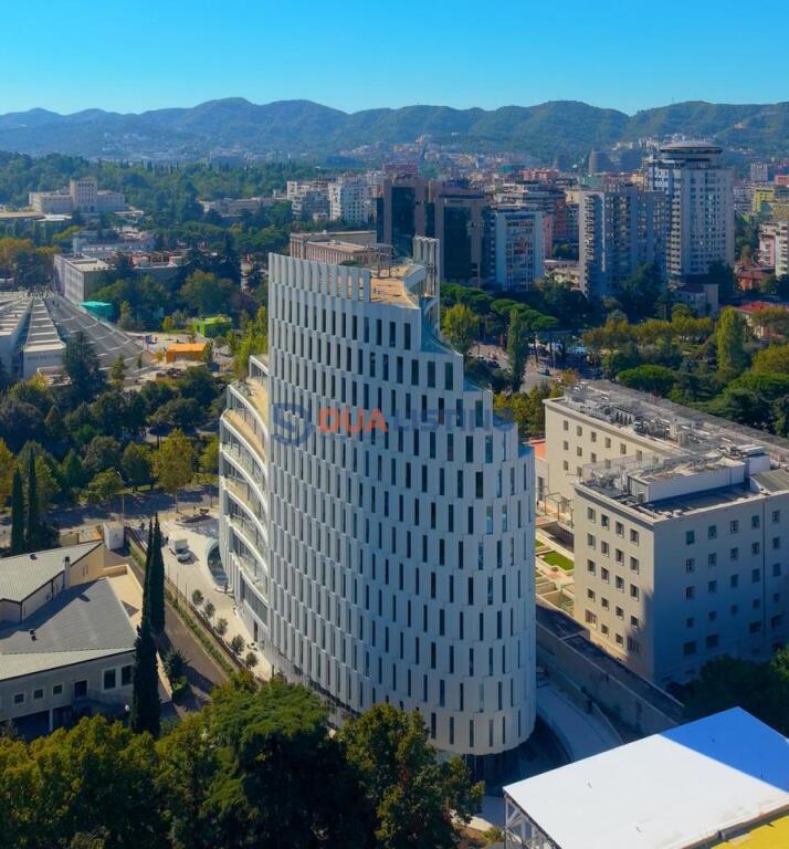 UFFICIO PREMIUM IN AFFITTO NEL CUORE DI TIRANA, MET BUILDING