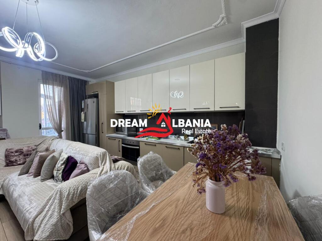 Apartament 3+1+2wc me qera prane Gjykates se Rrethit ne Tirane (ID 4231477 )