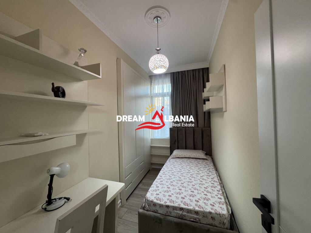 Apartament 3+1+2wc me qera prane Gjykates se Rrethit ne Tirane (ID 4231477 )