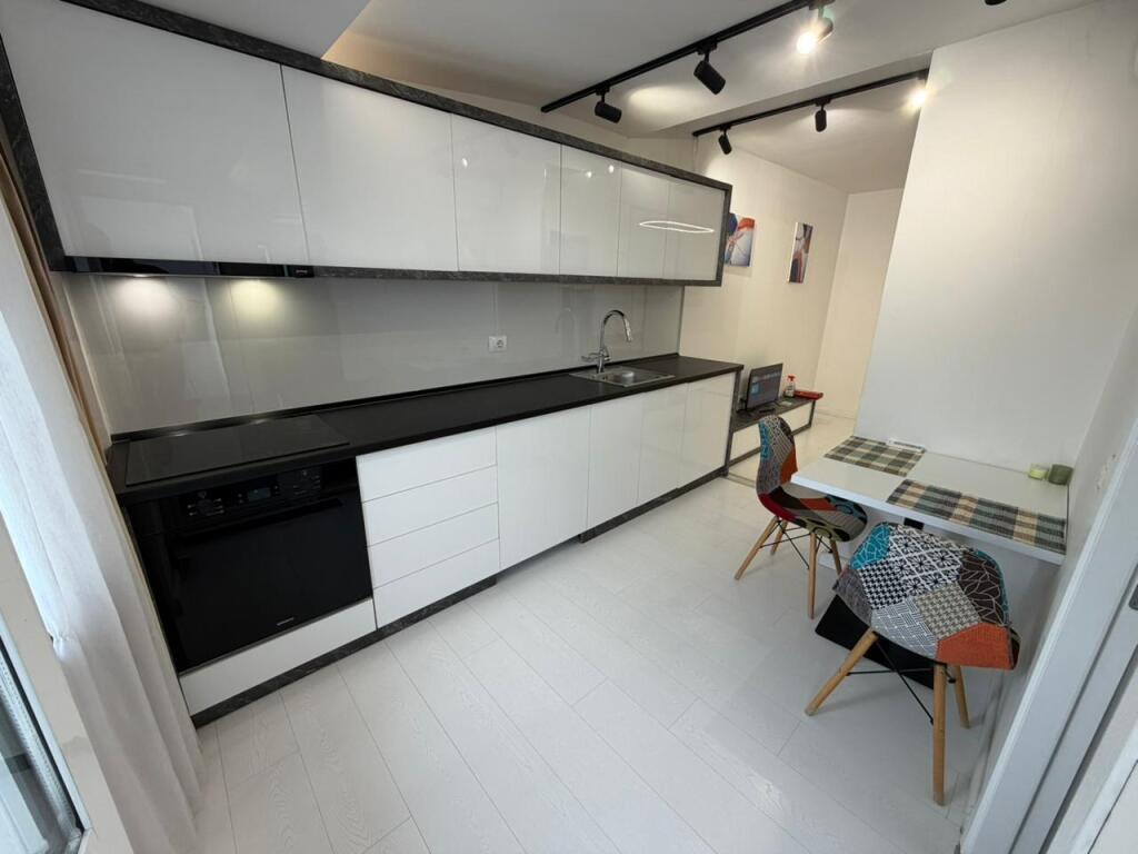 🏡 Qera studio  📍 Kompleksi Delijorgji💶 Cmimi 45.000 lek/muaj
