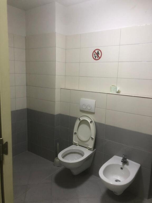 Jepet me Qira Apartament në Qendër – Turdiu Center