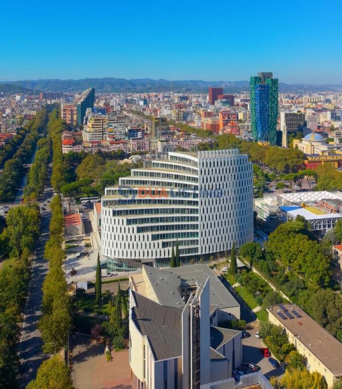 AFFITTIAMO UFFICIO PREMIUM NEL CUORE DI TIRANA !